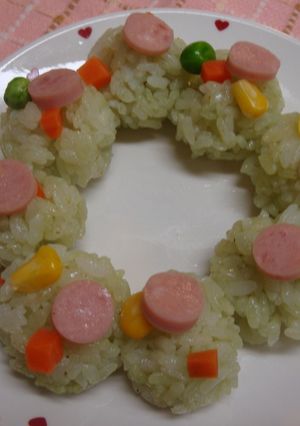 クリスマス！皆でワイワイ♪リースおにぎり-レシピのメイン写真