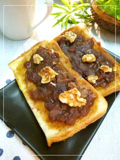胡桃を乗せた粒あんトースト 黒蜜生姜風味-レシピのメイン写真