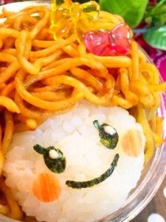キャラ弁☆焼きそばDE女の子-レシピのメイン写真