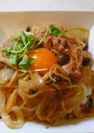 ガッツリ系！鳥肉すき焼き風丼！-レシピのメイン写真