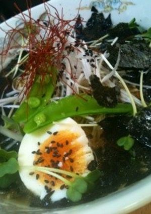 マルちゃん正麺で海苔たっぷり黒ラーメン-レシピのメイン写真