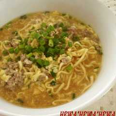รูปของ 食感グ～♡ひき肉と卵の味噌ラーメン