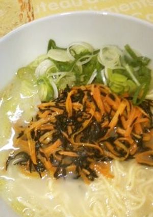 【マルちゃん正麺】巨人色の豚骨ラーメン-レシピのメイン写真