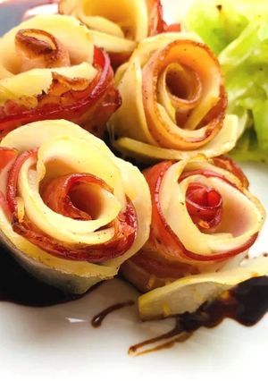 ガッツリ弁当のお花畑！ベーコンポテト-レシピのメイン写真