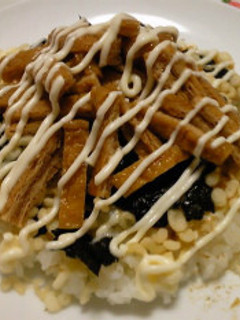 【夜食に子供も大好ききつねマヨ天かす丼】-レシピのメイン写真