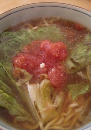 サラダとコラボ☆正麺醤油ラーメン-レシピのメイン写真