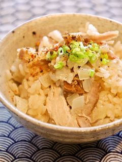 ぐっさんチャーシューと玉葱の炊き込みご飯-レシピのメイン写真
