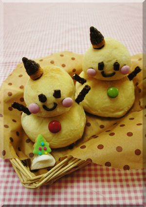* クリスマス ★ ゆきだるまパン♪-レシピのメイン写真