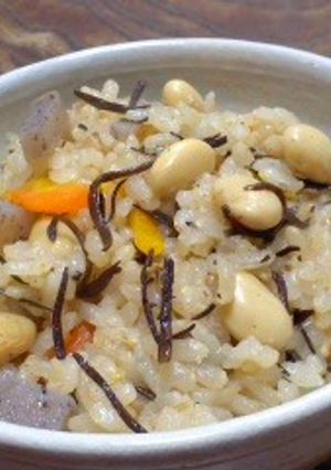 大豆とひじきの炊き込みご飯-レシピのメイン写真