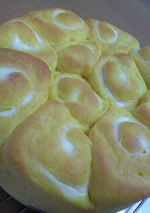 クリームチーズのマーブルかぼちゃパン-レシピのメイン写真