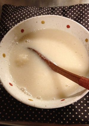 Hot(✿◡‿◡ฺ)酒かす入り白玉甘酒-レシピのメイン写真