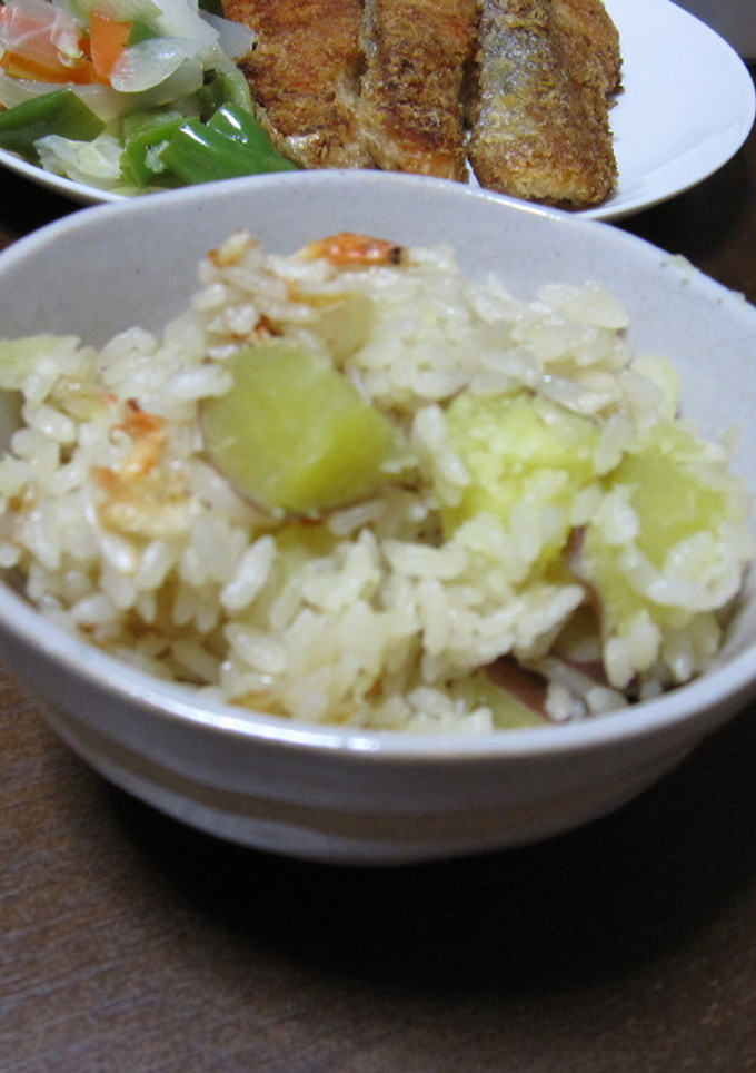桜えびとサツマイモの炊き込みご飯-レシピのメイン写真