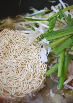 お鍋の〆はマルちゃん生麺できまり!-レシピのメイン写真