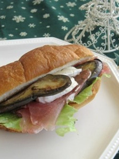 生ハムと焼きなすのパニーニ仕立て-レシピのメイン写真