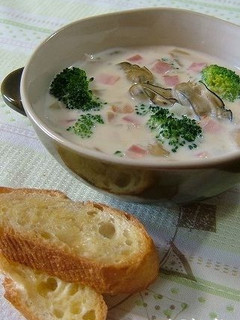 旬の牡蠣を味わうオイスターチャウダー-レシピのメイン写真