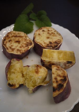 シンプル!フライパンでさつま芋の塩焼き♪-レシピのメイン写真