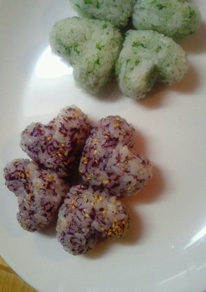＊幸福を呼ぶクローバーおにぎり＊-レシピのメイン写真