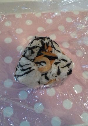 ☆余ったひじきでおにぎり☆-レシピのメイン写真