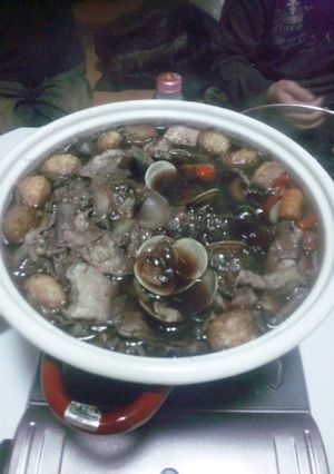 美味しい大人の＊赤ワイン鍋＊-レシピのメイン写真