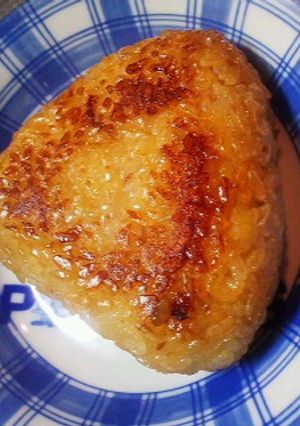 焦がし醤油バター風味焼おにぎり♪-レシピのメイン写真