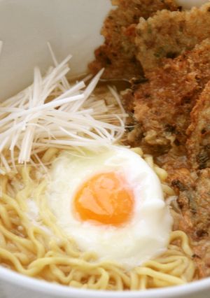 カリッもちっ☆おこげんまいチーズの味噌麺-レシピのメイン写真