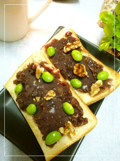 胡桃と枝豆を乗せた塩あんトースト-レシピのメイン写真