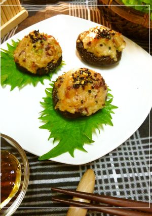 タコ入り鶏つくねの椎茸笠焼き-レシピのメイン写真