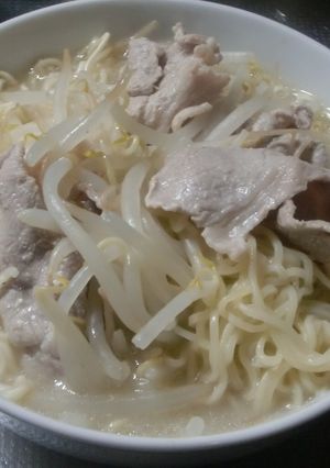 しゃぶしゃぶ具♪らーめん-レシピのメイン写真