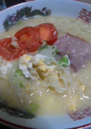 インスタントラーメンでトマトラーメン♪-レシピのメイン写真