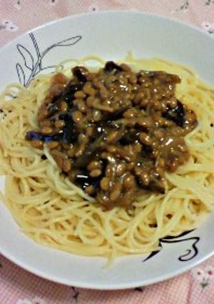 混ぜるだけ!納豆となめたけの簡単パスタ-レシピのメイン写真