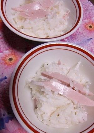 おさかなソーセージ入りの大根サラダです-レシピのメイン写真