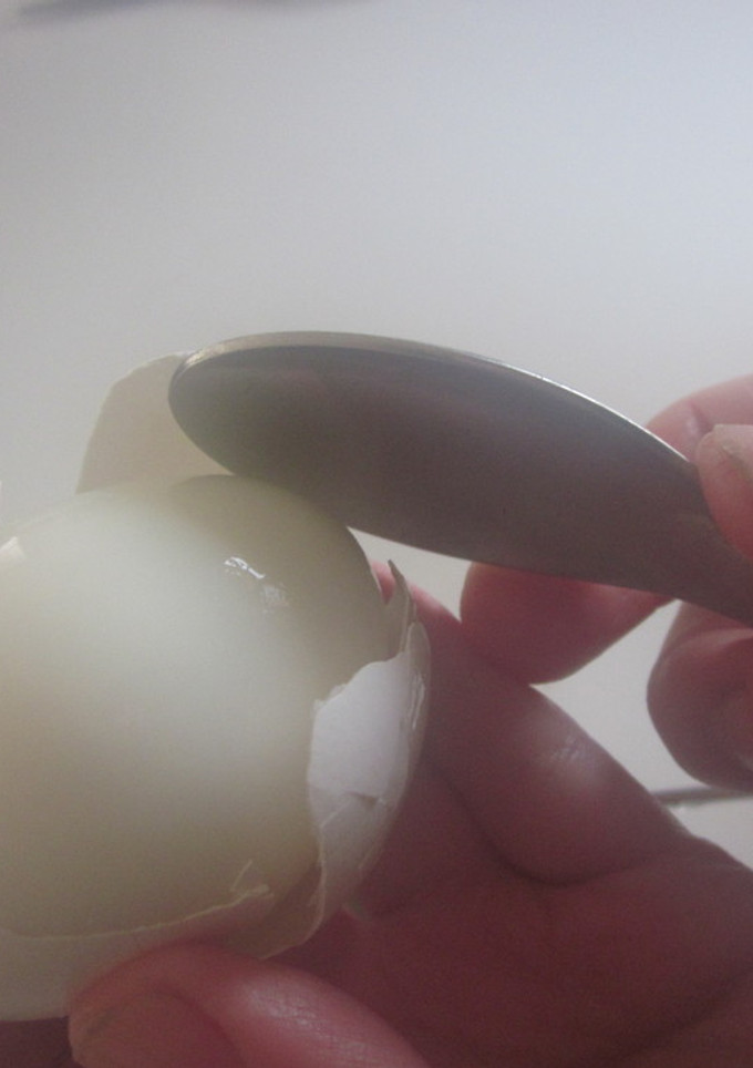 気持ちのいいゆで卵むき♪-レシピのメイン写真
