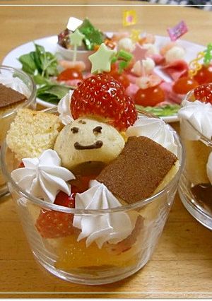 クリスマス　グラスケーキパフェ-レシピのメイン写真