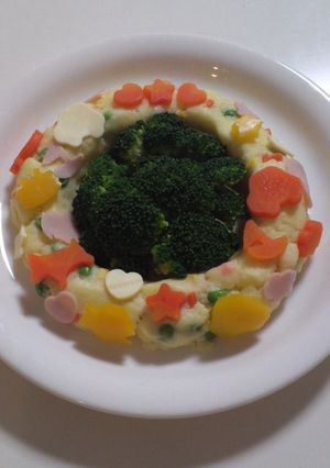 クリスマスに♪リース型ポテトサラダ-レシピのメイン写真