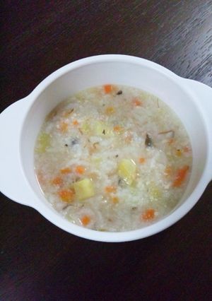 【離乳食中期】しめじと鶏挽肉のおじや-レシピのメイン写真