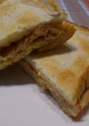 トーストでフレッシュネス風バーガー♪-レシピのメイン写真