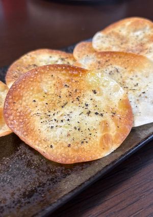余った餃子の皮で♫パリサク チップス-レシピのメイン写真