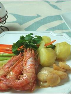 金ごまドレッシングで食べる蒸し魚介サラダ-レシピのメイン写真