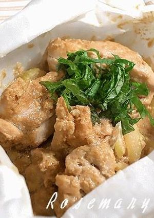 レンジで簡単♪　鶏肉とセロリの包み蒸し　た～っぷり♪の胡麻ソース-レシピのメイン写真