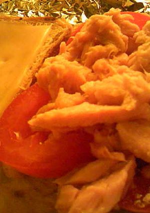 ベーツンとツナとトマトのマヨチーズサンド-レシピのメイン写真