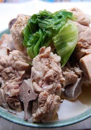 豚骨で骨汁・トンコツ出汁・ツナ風豚肉-レシピのメイン写真
