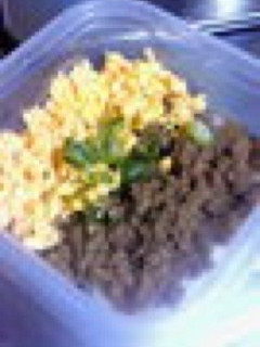 スーパー簡単!レンジでそぼろ丼-レシピのメイン写真