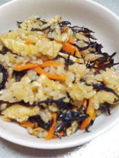 簡単♪ひじきとツナの炊き込みご飯-レシピのメイン写真