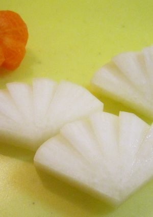 お節に!! 末広がり、大根の飾り切り!-レシピのメイン写真