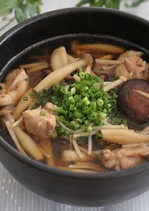 年越しそばに♪たっぷりきのこと鶏肉のそば-レシピのメイン写真