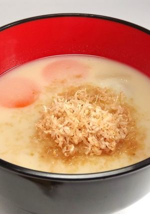 京都の三が日はコレッ！白味噌のお雑煮-レシピのメイン写真