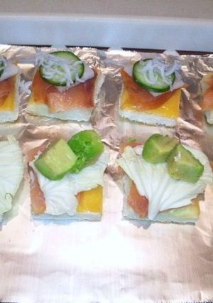 食パンとスライスチーズでいろいろカナッペ-レシピのメイン写真