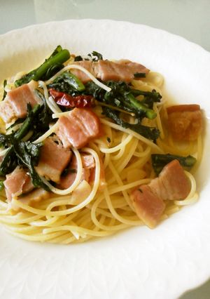 春菊とベーコンのスパゲッティ-レシピのメイン写真