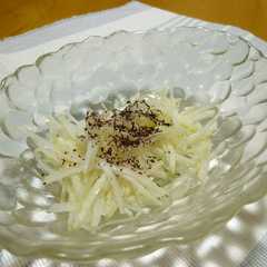 รูปของ 大根の昆布茶和え