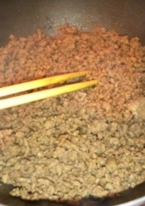 牛豚合挽きのそぼろ-レシピのメイン写真